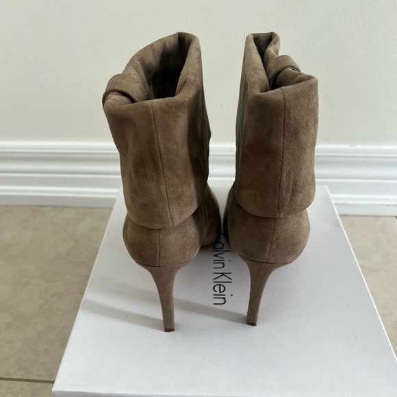 Calvin Klein botties - Picture 3 of 4